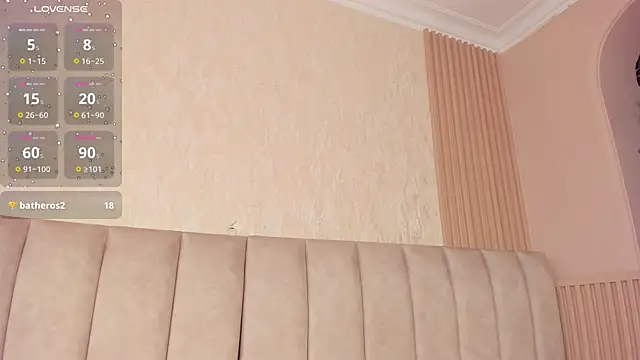 naomi hill1 online show from 04/10/26, 02:13