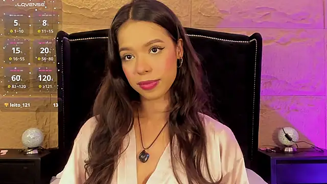 naomi hill1 online show from 11/12/25, 10:35