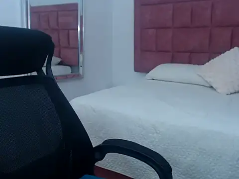 sweetsubmisaxox online show from 12/19/25, 07:49