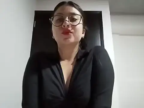 lil mila online show from 01/17/26, 03:32