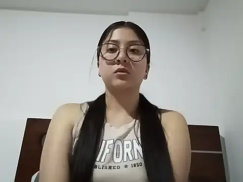 lil mila online show from 11/09/25, 02:59