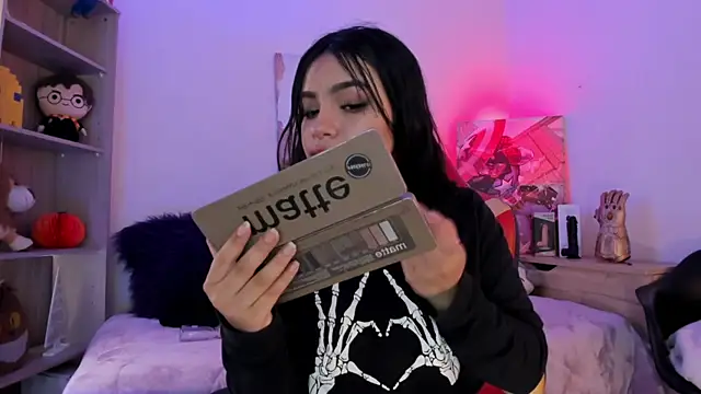 emma soffia online show from 11/11/25, 06:03