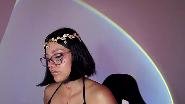 Qadeshoficial online show from 10/31/25, 09:22