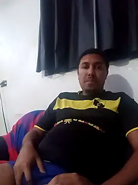 Snapshot of MorangoDoAmor53 chatting on 10/03/25, 05:31 MorangoDoAmor53 online show from 10/03/25, 05:31