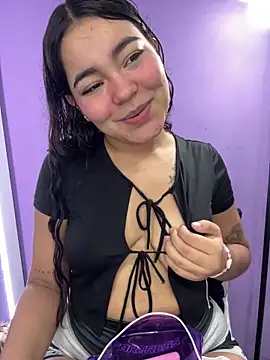 Snapshot of _Sarita_1 chatting on 11/02/25, 09:09 Sarita 1 online show from 11/02/25, 09:09