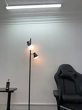 Snapshot of _Sarita_1 chatting on 11/18/25, 02:27 Sarita 1 online show from 11/18/25, 02:27