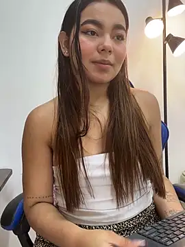 Snapshot of _Sarita_1 chatting on 12/15/25, 02:28 Sarita 1 online show from 12/15/25, 02:28