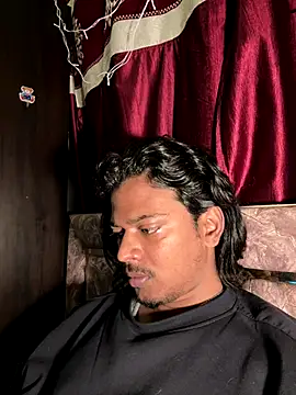 Ujjwallkumar0069 online show from 12/18/25, 01:37