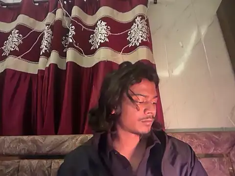 Ujjwallkumar0069 online show from 12/02/25, 08:21