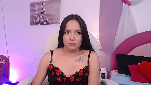 Suzy1  online show from 04/15/26, 07:29