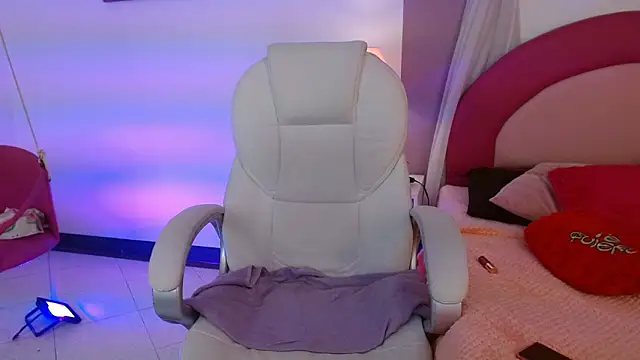 Suzy1  online show from 03/08/26, 07:39