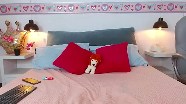 Suzy1  online show from 01/06/26, 07:51