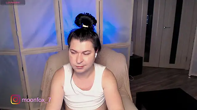 micromouse mo online show from 11/30/25, 09:15