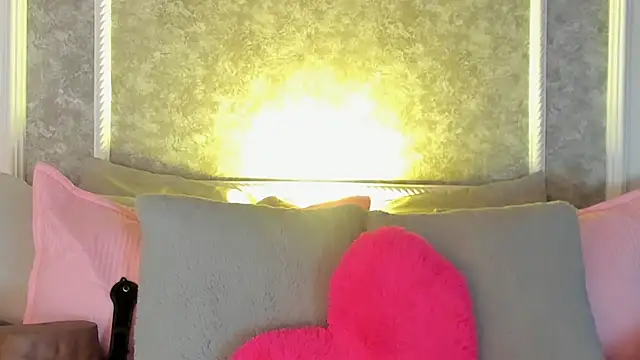  victoriaa  lois online show from 11/02/25, 01:21