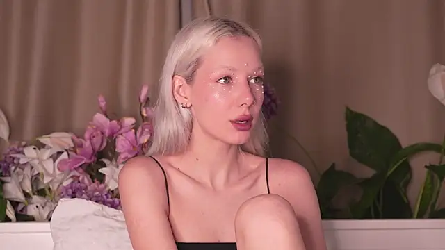 RanyThomson online show from 11/02/25, 06:35