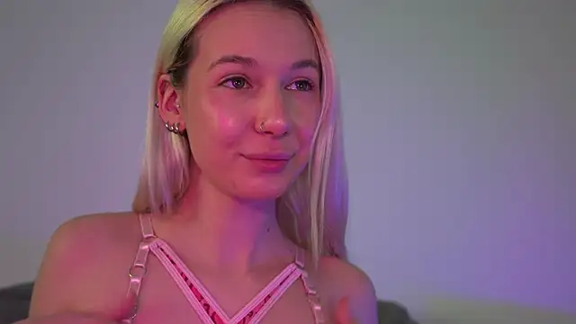 Snapshot of RanyThomson chatting on 05/02/26, 09:14 RanyThomson online show from 05/02/26, 09:14