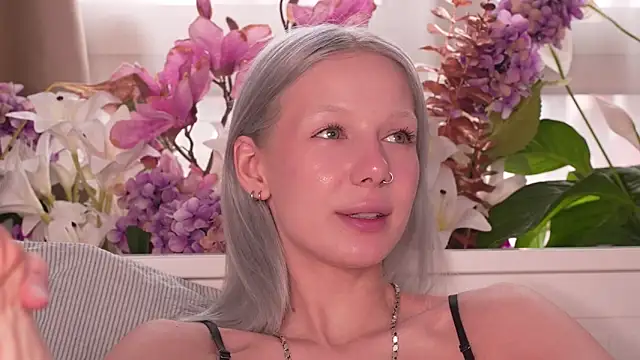 RanyThomson online show from 11/09/25, 01:48