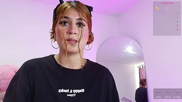 SoofiKiss online show from 11/26/25, 07:36