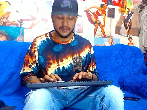 dazo vnzl12 online show from 10/18/25, 01:35