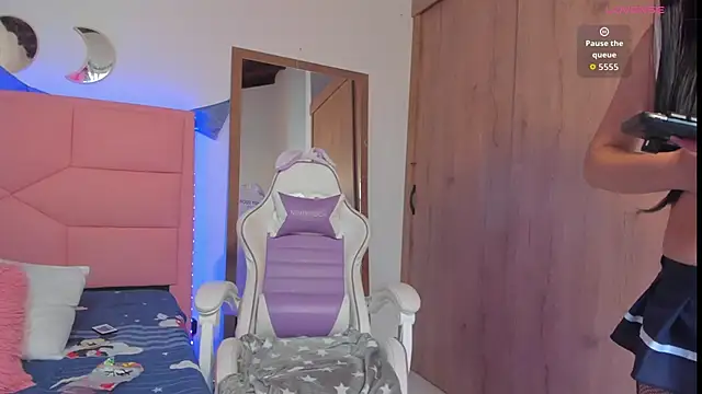 BabyDollvibes online show from 10/21/25, 05:56