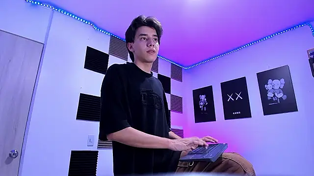 jeycobb online show from 03/24/26, 01:16