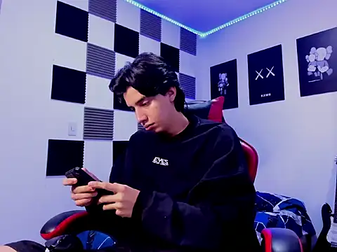 jeycobb online show from 12/03/25, 12:04