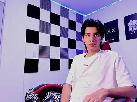 jeycobb online show from 10/31/25, 11:51