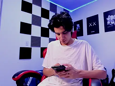 jeycobb online show from 12/04/25, 12:04