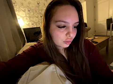 Snapshot of EllaStarrxxx chatting on 11/25/25, 02:23 EllaStarrxxx online show from 11/25/25, 02:23