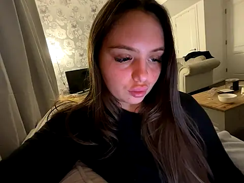 Snapshot of EllaStarrxxx chatting on 10/25/25, 12:10 EllaStarrxxx online show from 10/25/25, 12:10