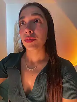 Snapshot of SabrinaEvanss_ chatting on 06/11/26, 07:00 SabrinaEvanss online show from 06/11/26, 07:00