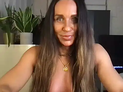 GluteQueenE online show from 11/05/25, 11:52