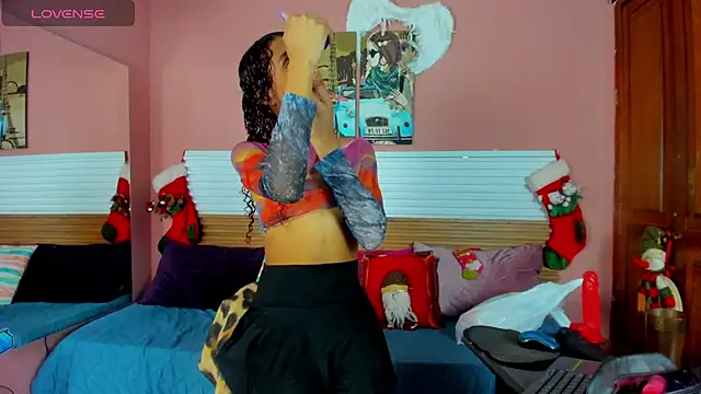 Snapshot of Tiffannydoll99 chatting on 12/22/25, 04:07 Tiffannydoll99 online show from 12/22/25, 04:07