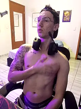 Snapshot of SweetGoodBoy22 chatting on 10/05/25, 07:48 SweetGoodBoy22 online show from 10/05/25, 07:48