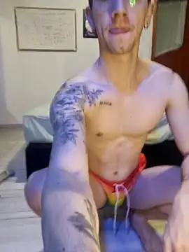 Snapshot of SweetGoodBoy22 chatting on 10/10/25, 07:36 SweetGoodBoy22 online show from 10/10/25, 07:36