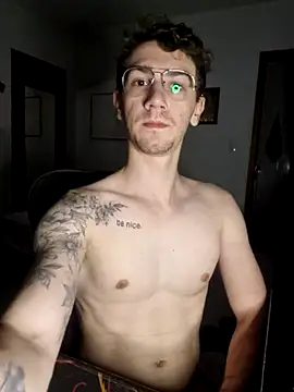 Snapshot of SweetGoodBoy22 chatting on 11/09/25, 10:58 SweetGoodBoy22 online show from 11/09/25, 10:58