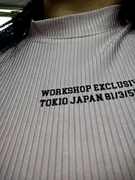 shannon kinne  online show from 11/15/25, 10:52