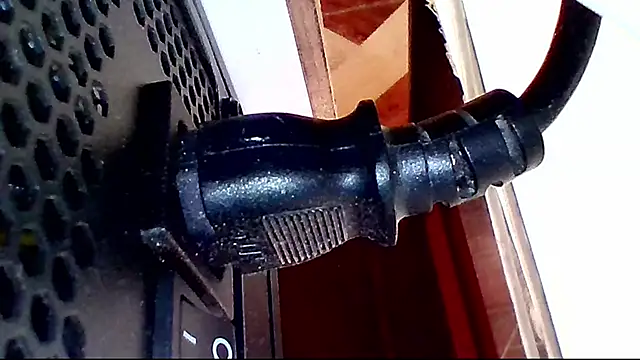 shannon kinne  online show from 12/03/25, 06:40