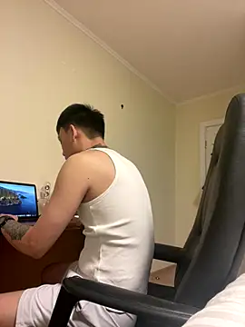 latava online show from 10/10/25, 04:30