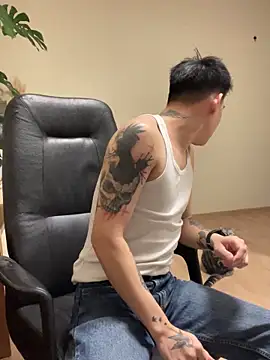 latava online show from 10/25/25, 04:07