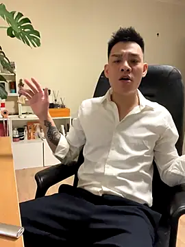 latava online show from 11/10/25, 04:34