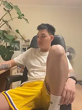 latava online show from 10/19/25, 04:54