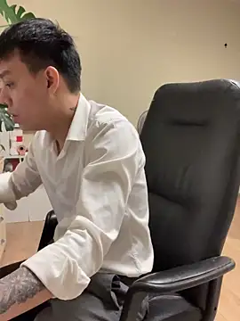 latava online show from 10/29/25, 04:17