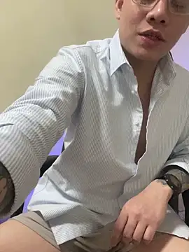 latava online show from 12/14/25, 07:08