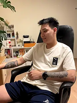 latava online show from 10/26/25, 03:23