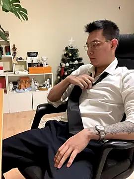 latava online show from 11/25/25, 03:45