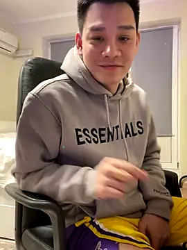 latava online show from 11/28/25, 04:29