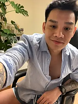 latava online show from 10/30/25, 04:04