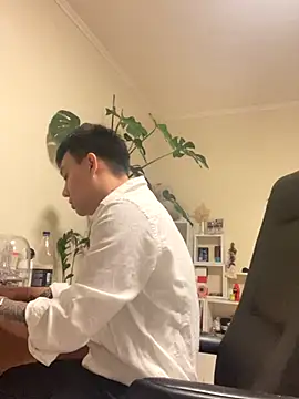 latava online show from 10/15/25, 03:53