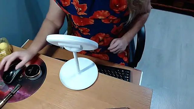 Ledi Catherin online show from 11/03/25, 10:57